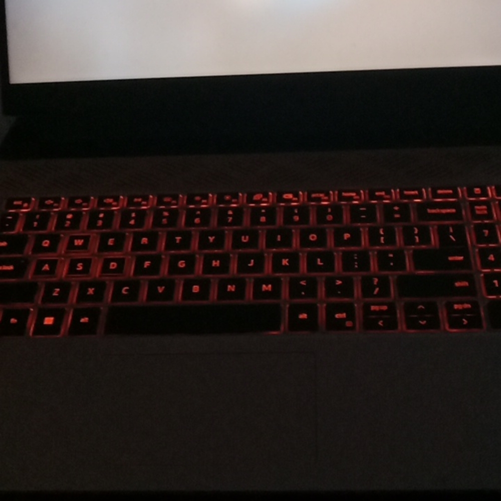 Labtop - Picture 4 of 4